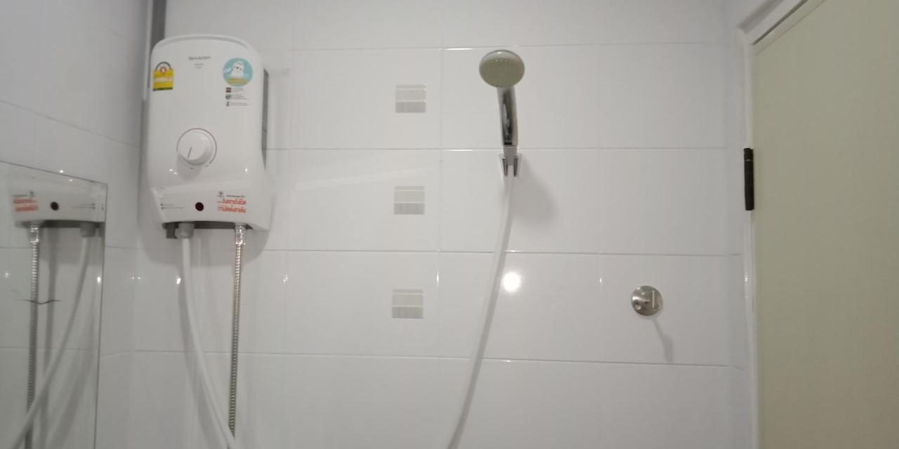เคทู เกสเฮาส์ Hotel Chonburi Buitenkant foto