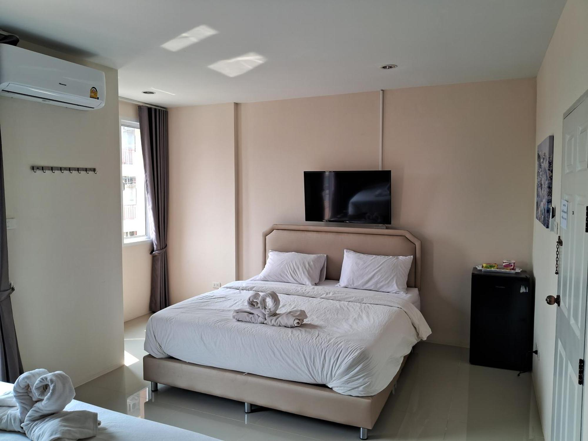 เคทู เกสเฮาส์ Hotel Chonburi Buitenkant foto