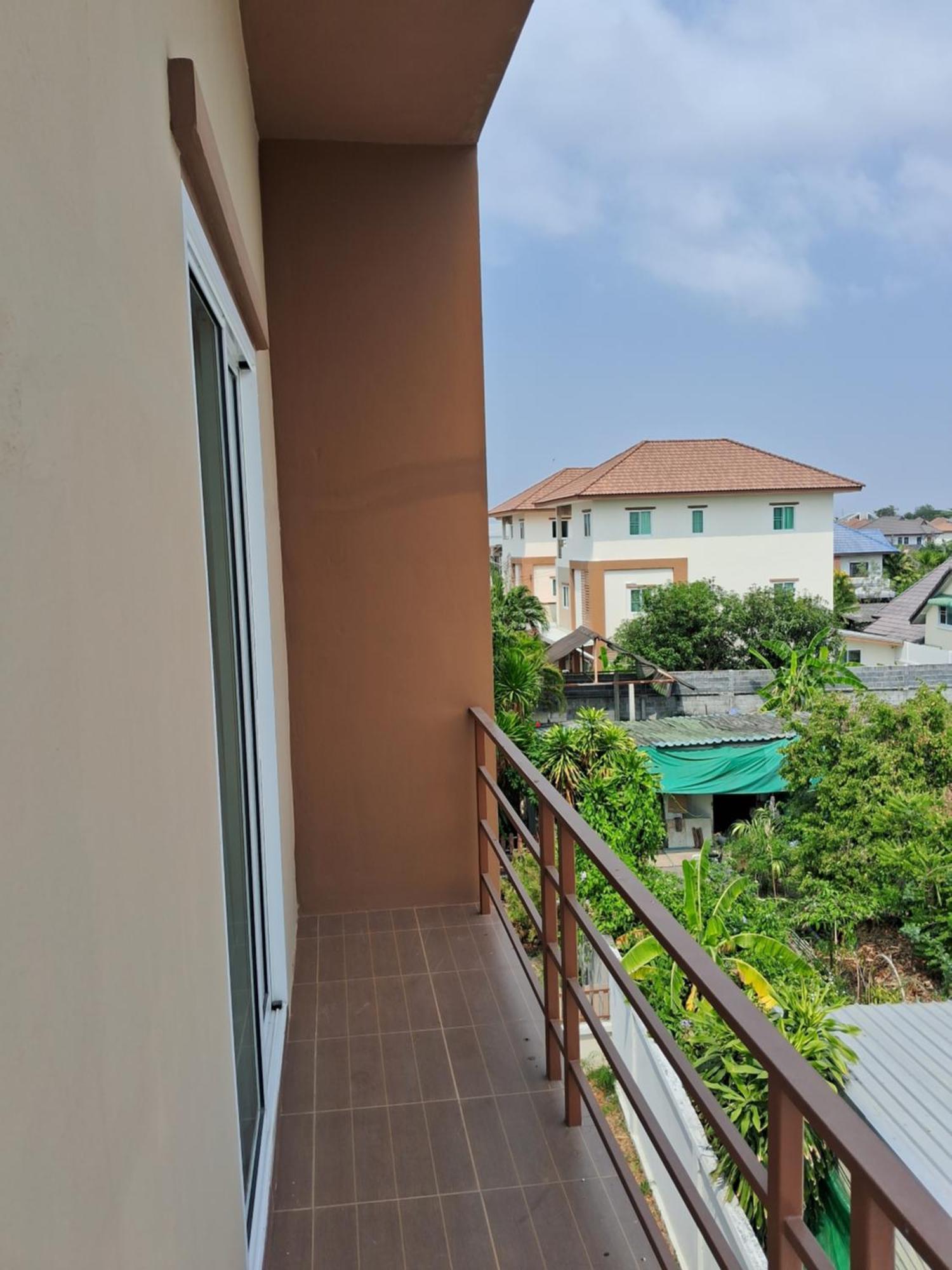 เคทู เกสเฮาส์ Hotel Chonburi Buitenkant foto