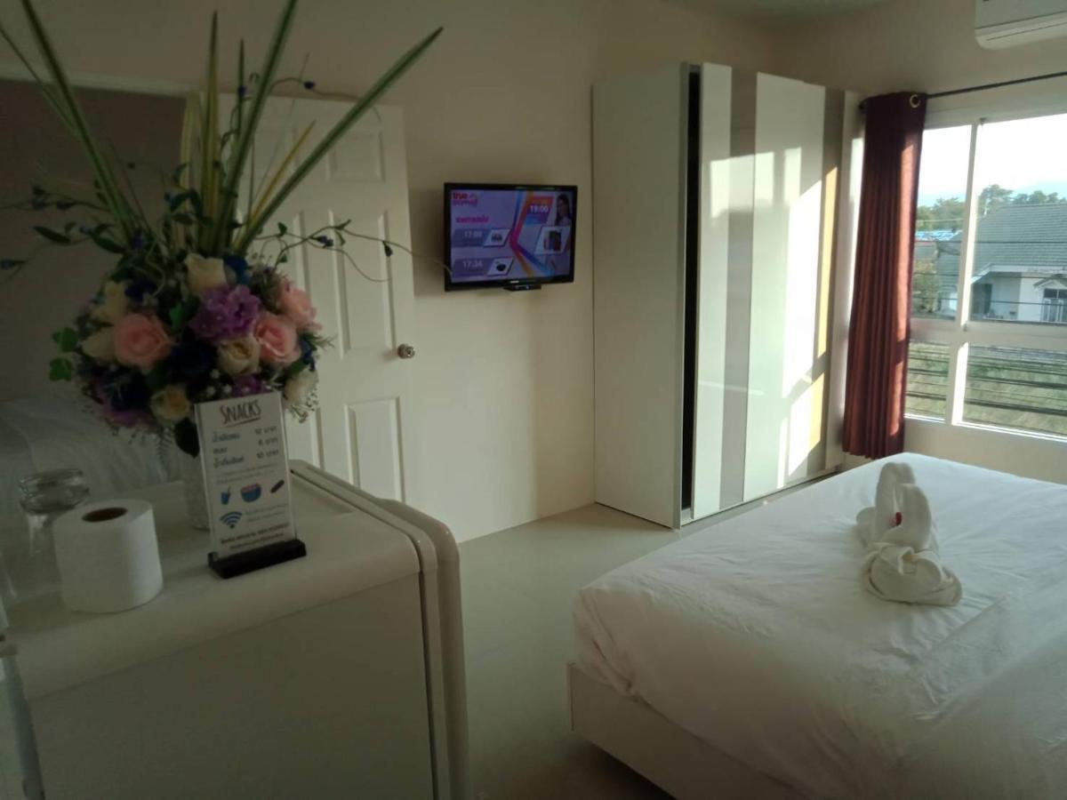 เคทู เกสเฮาส์ Hotel Chonburi Buitenkant foto